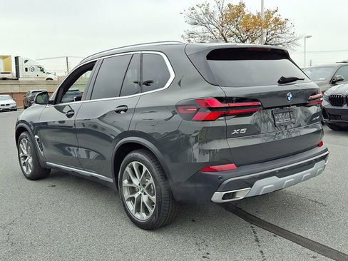 New 2026 BMW X5 xDrive40i image 3