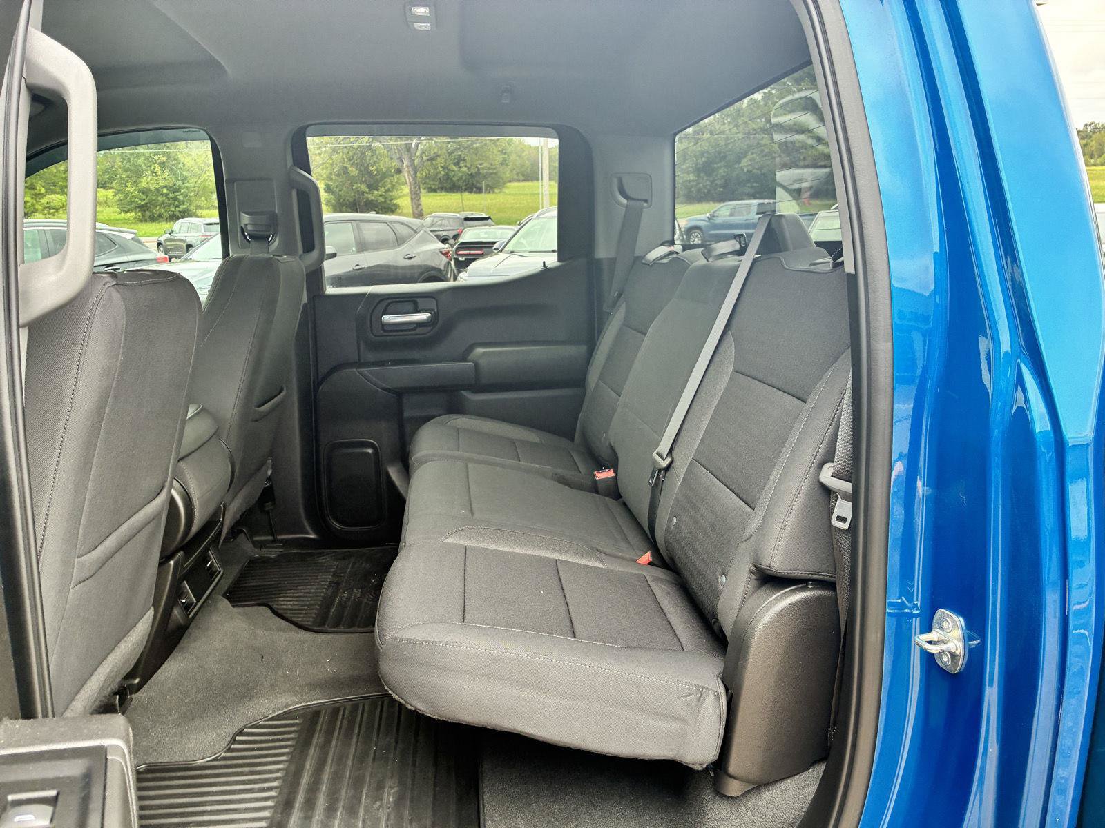 Used 2022 Chevrolet Silverado 1500 Custom w/ LPO, Dark Essentials Package AWD/4WD image 11