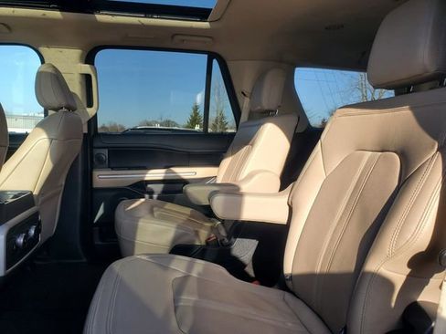 Certified 2024 Ford Expedition Limited image 29