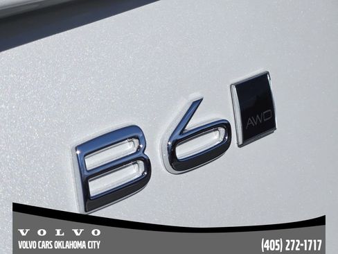 New 2026 Volvo XC90 B6 Plus w/ Protection Package Premier image 9