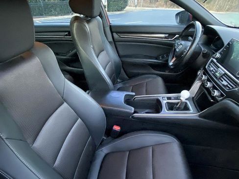 Used 2018 Honda Accord Sport image 17