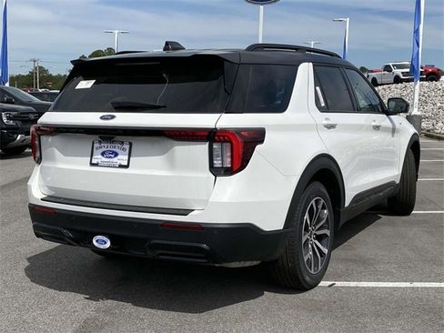 New 2025 Ford Explorer ST-Line w/ Premium Package image 3