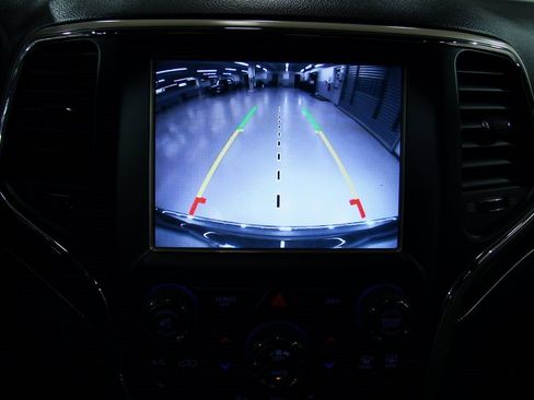 Used 2014 Jeep Grand Cherokee Limited image 10