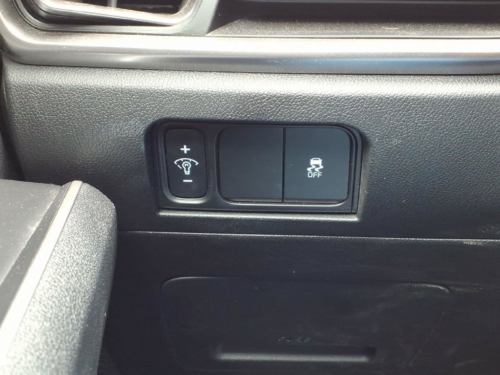 Certified 2025 Kia Sorento S AWD/4WD image 21