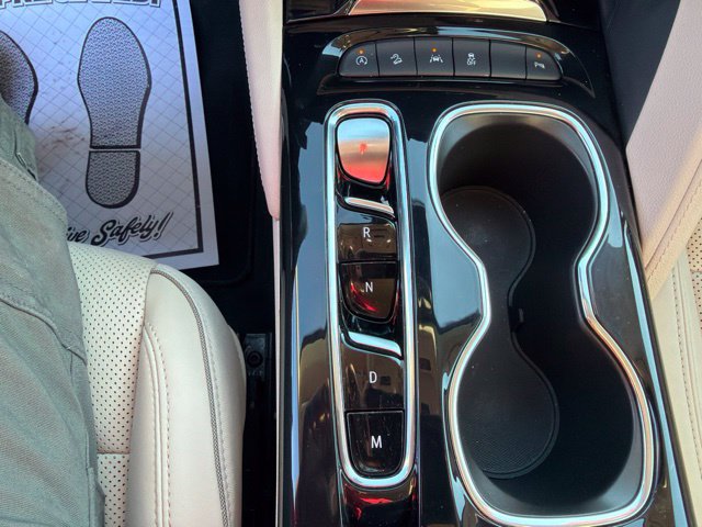 Used 2022 Buick Envision Essence w/ Safety Package AWD/4WD image 22