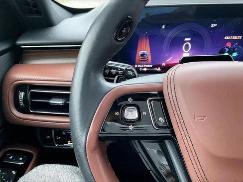 Used 2025 Lincoln Aviator Reserve w/ Illumination Package image 11