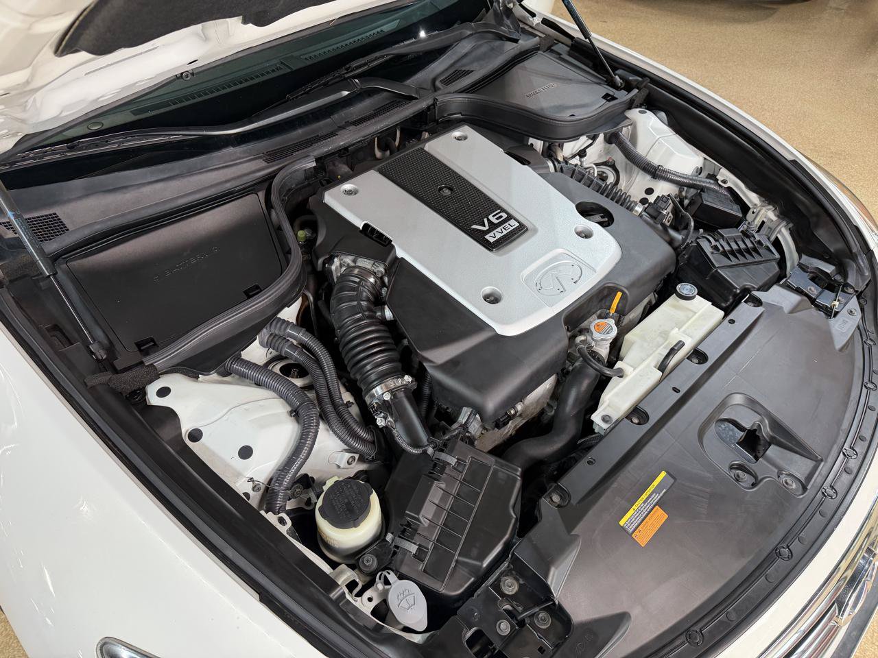 Used 2014 INFINITI Q60 Convertible w/ Premium Package RWD image 51