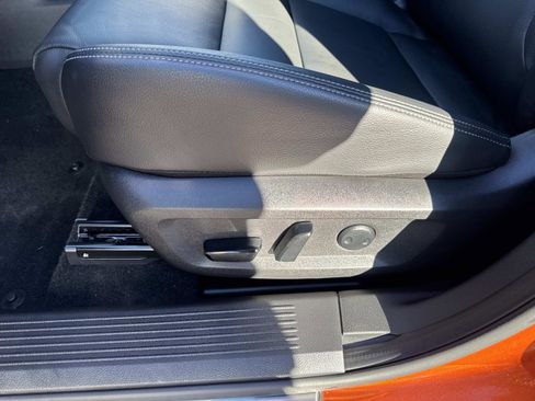 Used 2021 Nissan Rogue SL w/ Premium Package image 17