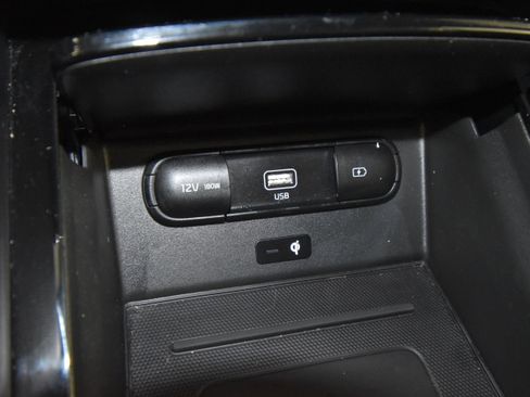 Used 2022 Kia Telluride EX w/ EX Premium Package image 19