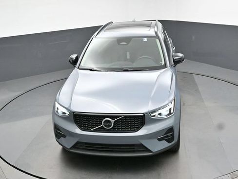 Used 2023 Volvo XC40 B5 Ultimate w/ Protection Package Premier AWD/4WD image 46
