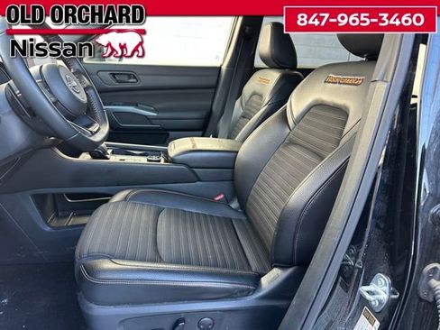 Used 2024 Nissan Pathfinder Rock Creek image 9