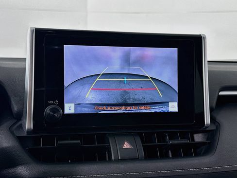 Used 2023 Toyota RAV4 LE FWD image 13