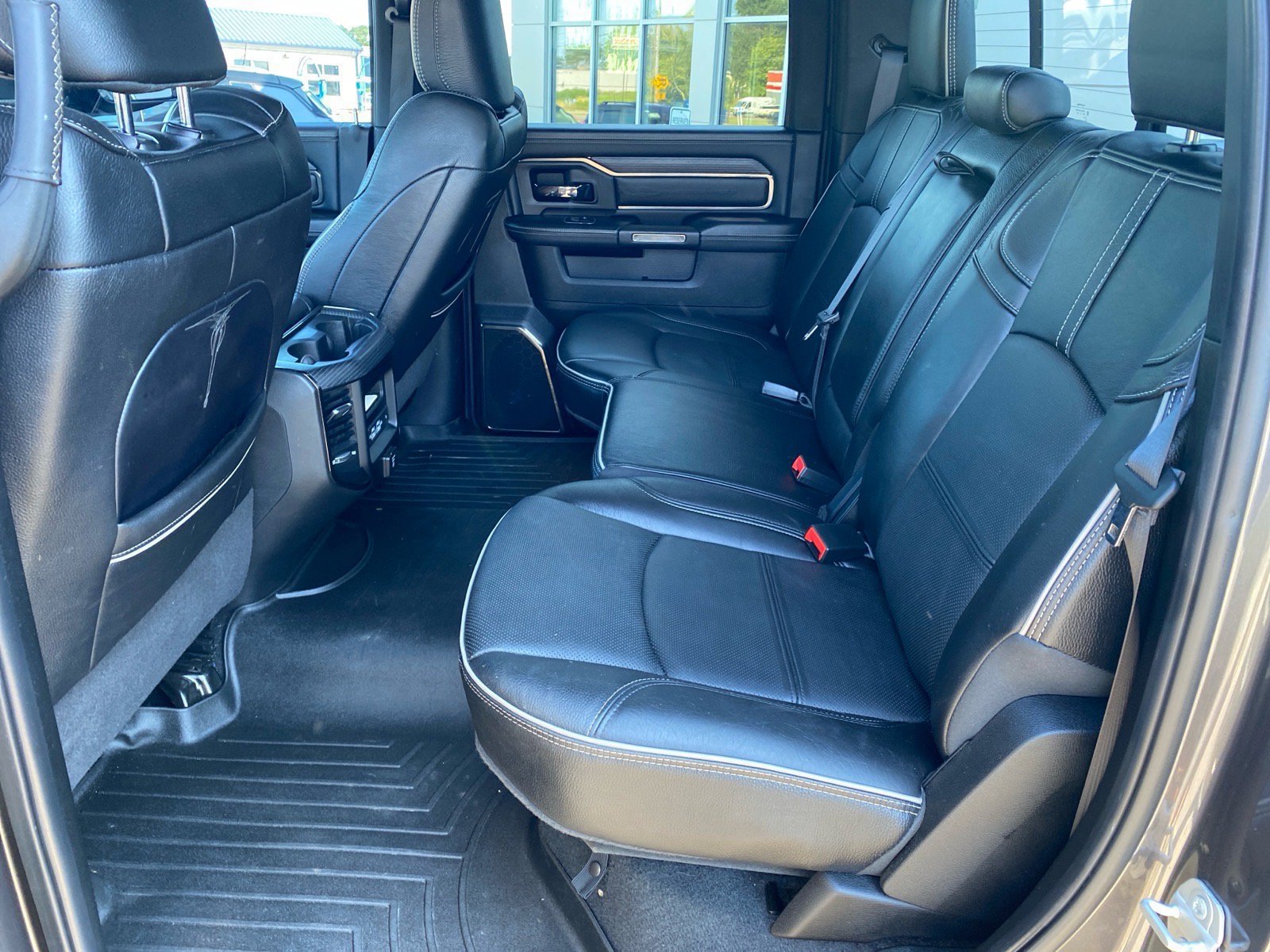 Used 2022 RAM 2500 Limited w/ Night Edition AWD/4WD image 23