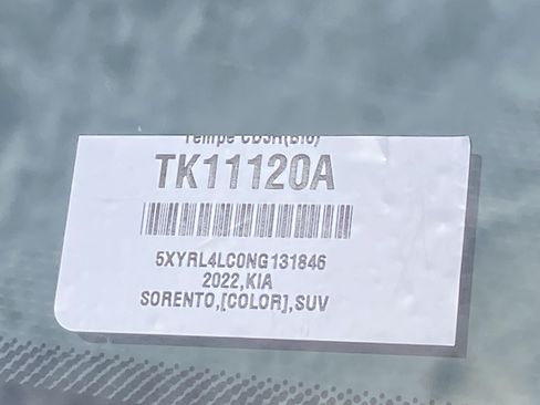 Certified 2022 Kia Sorento S FWD image 32