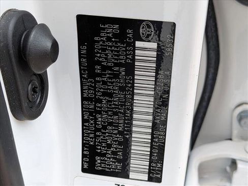 Used 2024 Toyota Camry SE w/ Convenience Package image 21