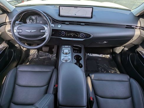Used 2025 Genesis GV70 2.5T AWD/4WD image 16