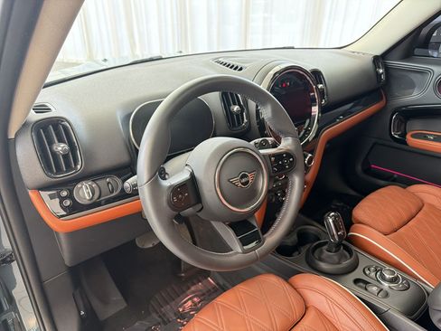 Used 2024 MINI Cooper Countryman S w/ Signature Upholstery Package FWD image 4