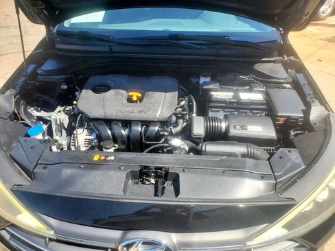 Used 2019 Hyundai Elantra Limited w/ Cargo Package FWD image 49