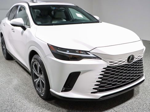 Used 2023 Lexus RX 350 Premium w/ Accessory Package (Z1) image 5