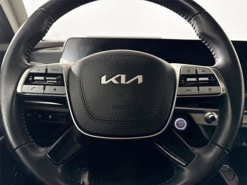 Used 2024 Kia Telluride S w/ S Sunroof Package image 17