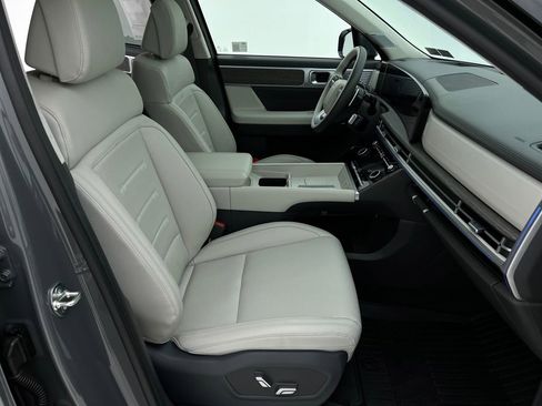 Used 2025 Hyundai Santa Fe Calligraphy image 13