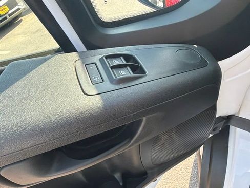 Used 2023 RAM ProMaster 2500 FWD image 16