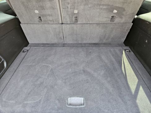 Used 2023 Jeep Wagoneer L Series III w/ Preferred Equipment Group image 67