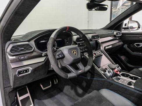 Used 2024 Lamborghini Urus Performante image 15