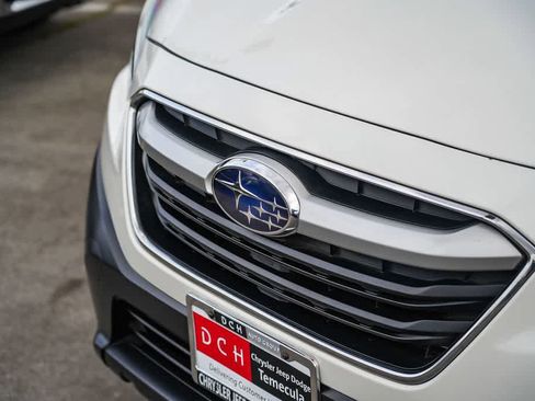 Used 2021 Subaru Outback Premium AWD/4WD image 3