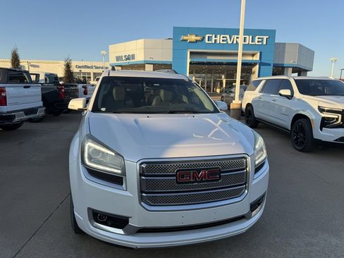 Used 2016 GMC Acadia Denali image 2