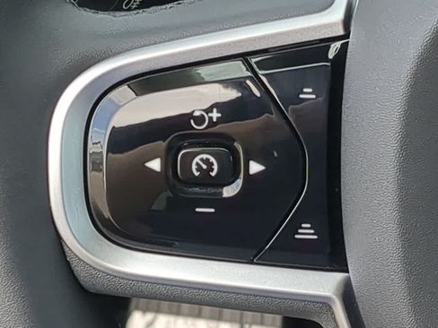 Certified 2026 Volvo XC90 B6 Plus AWD/4WD image 22