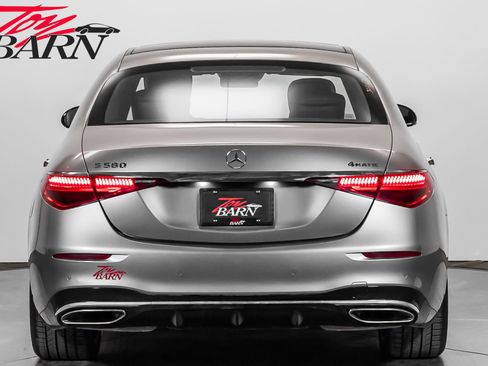 Used 2022 Mercedes-Benz S 580 4MATIC Sedan image 4