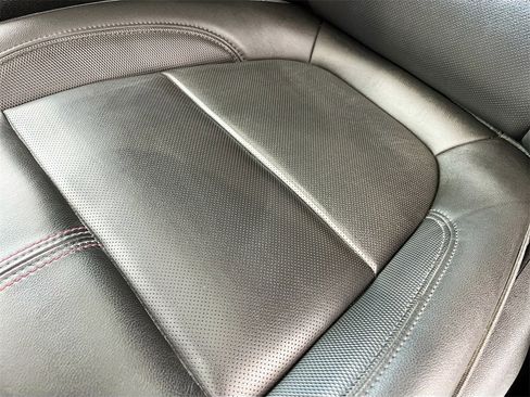 Used 2023 Chevrolet Traverse RS image 20