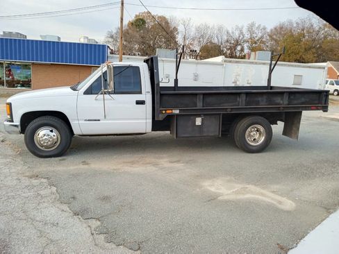 Used 1998 Chevrolet Silverado 3500 2WD Regular Cab w/ Comfort & Convenience Pkg image 3