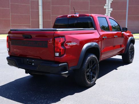 Used 2025 Chevrolet Colorado Trail Boss AWD/4WD image 30