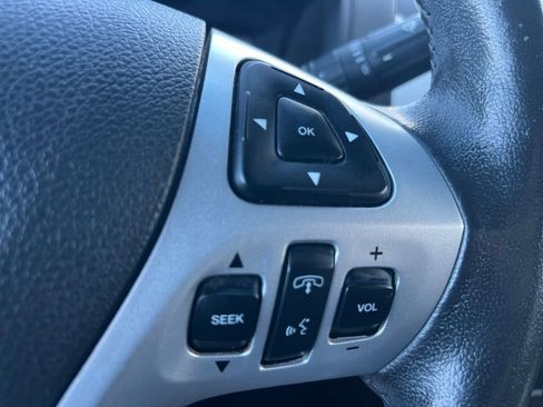 Used 2014 Ford Explorer XLT w/ Equipment Group 202A AWD/4WD image 13