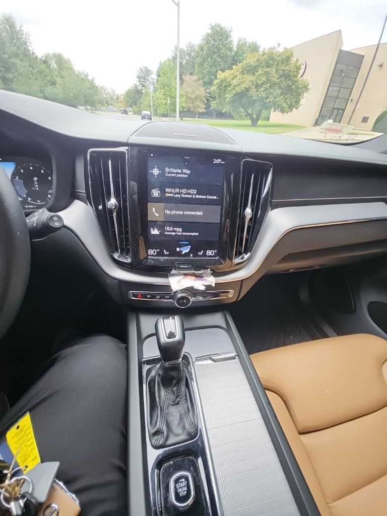 Used 2019 Volvo XC60 T5 Inscription AWD/4WD image 8