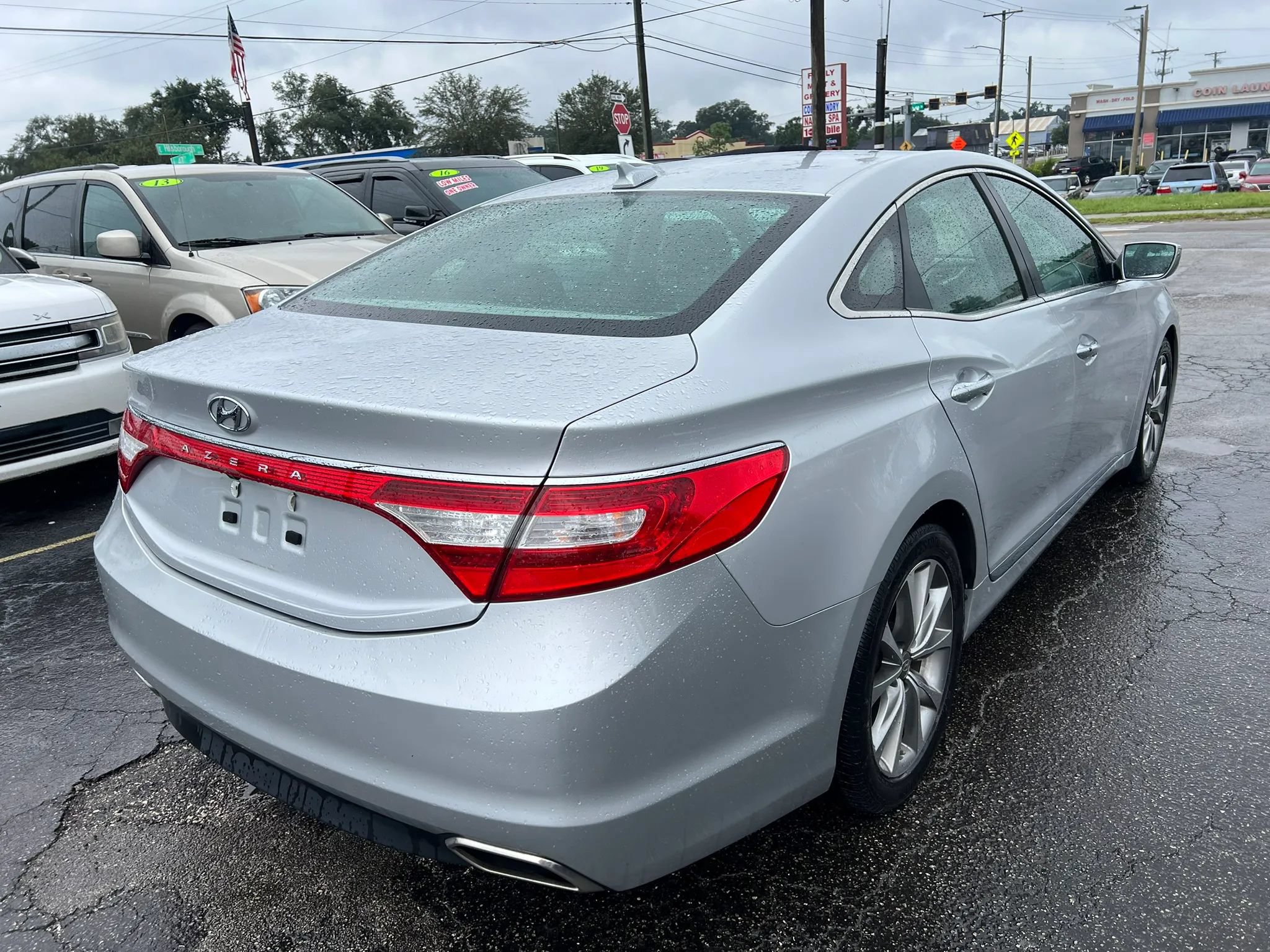 Used 2017 Hyundai Azera FWD image 5