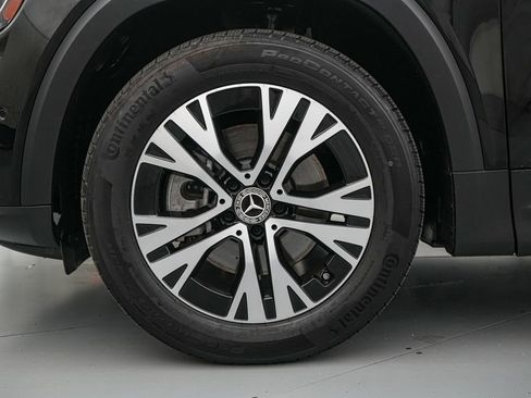 Used 2024 Mercedes-Benz GLB 250 image 11