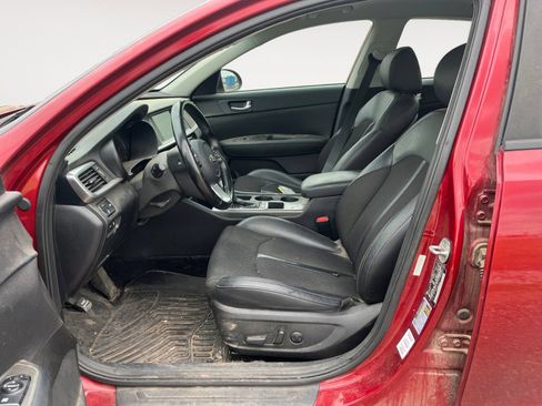 Used 2019 Kia Optima S FWD image 9