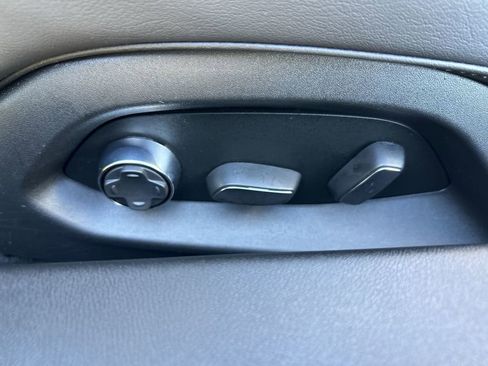 Used 2024 Chevrolet Corvette Stingray w/ Stealth Interior Trim Package image 55