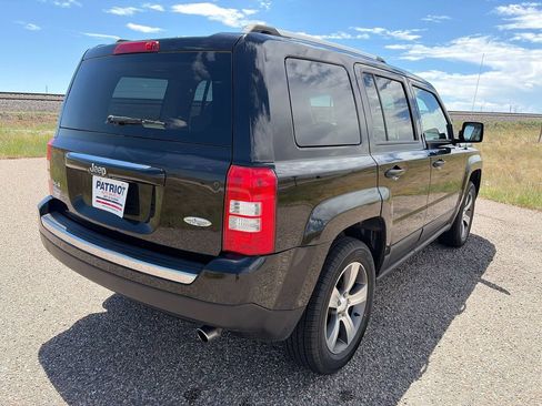 Used 2017 Jeep Patriot High Altitude AWD/4WD image 5