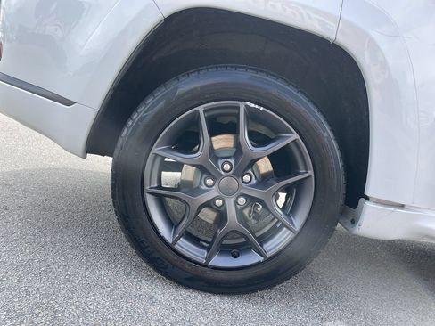 Used 2019 Jeep Grand Cherokee Limited X AWD/4WD image 12