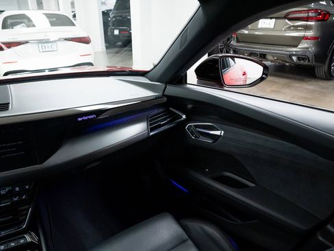 Used 2022 Audi e-tron GT Prestige w/ Prestige Package image 11