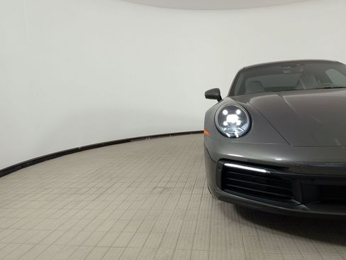 Certified 2022 Porsche 911 Carrera RWD image 12