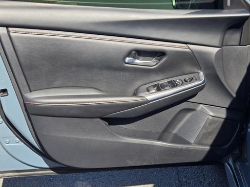 Used 2024 Nissan Sentra SR FWD image 20