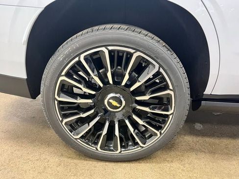 New 2026 Chevrolet Tahoe High Country image 26