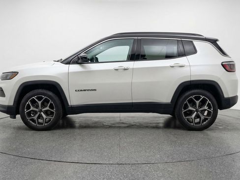 Used 2025 Jeep Compass Limited AWD/4WD image 5