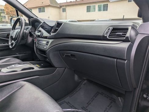 Used 2024 Honda Passport EX-L image 33