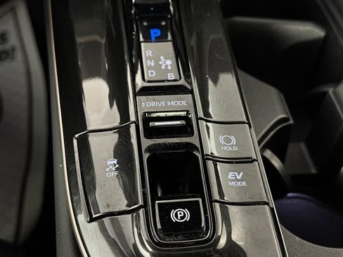 Used 2024 Toyota Crown w/ Advanced Technology Package AWD/4WD image 25